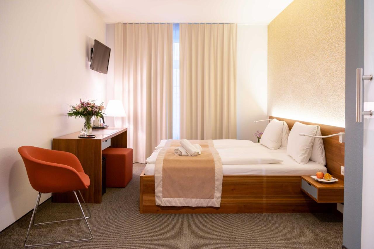Hotel Engel Am Bahnhof Wädenswil المظهر الخارجي الصورة