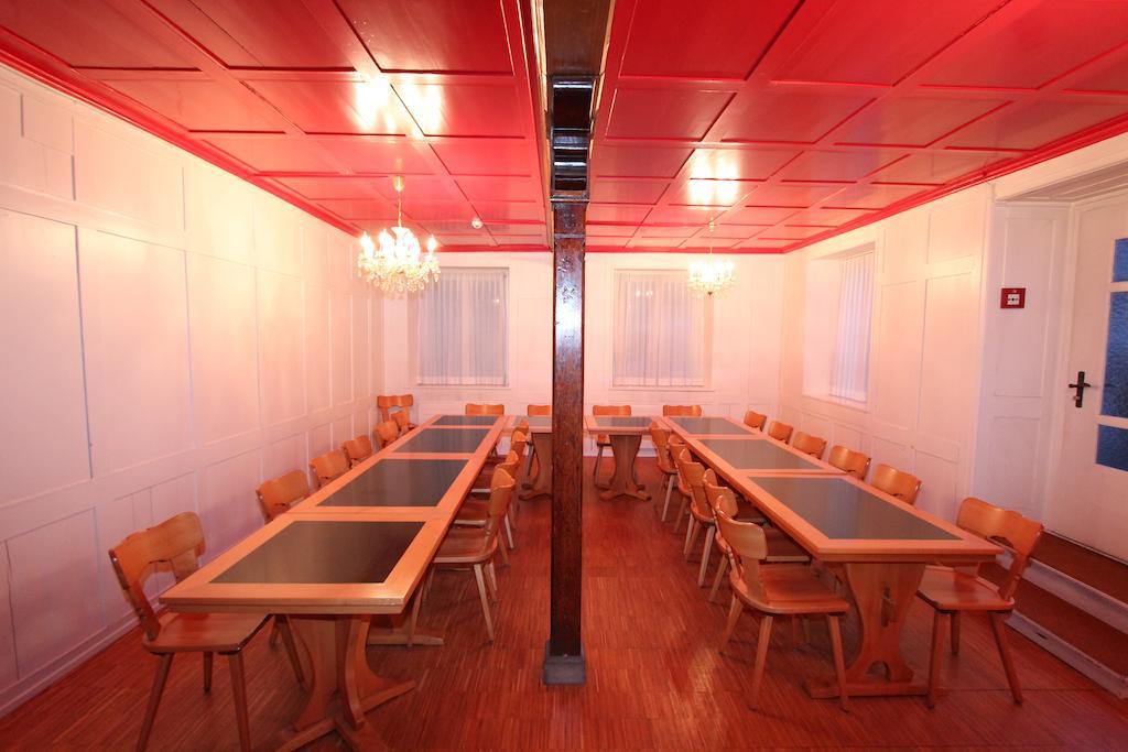 Hotel Engel Am Bahnhof Wädenswil المظهر الخارجي الصورة